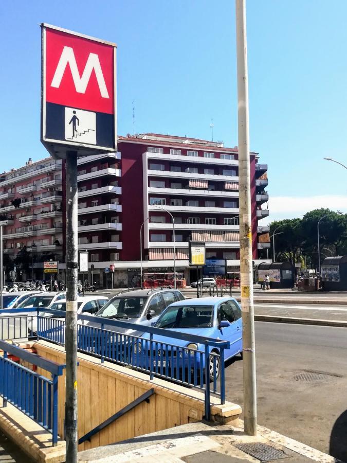 Attico Luminoso Terrazza Metro A Aria Cond Wifi Apartment Rome Bagian luar foto